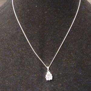 Elegant Silver Pendant Necklace